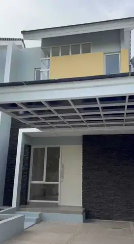 Rumah bangunan baru 2 lantai semi furnished di harapan indah 2
