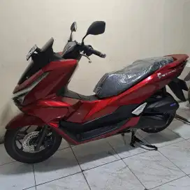 Honda all new PCX 160 2025 KM 3000 like new