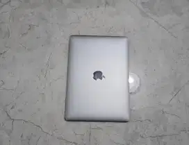 Jual Macbook retina 12 inch 2nd, thn 2016 , 512 Gb