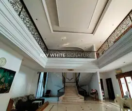 Dijual Rumah Area Exclusive Di Bawah NJOP Jl Kintamani, Kuningan