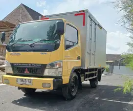 MITSUBISHI CANTER ENGKEL BOX 2013