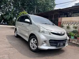 Toyota Avanza 1.5 Veloz 2014 AT