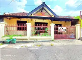 Disewakan Rumah Siap Huni Dekat Gor Manahan