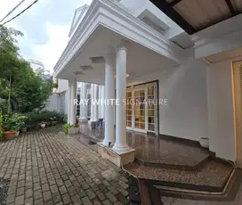 Dijual Rumah Mewah Layak Huni Area Prime di Kuningan