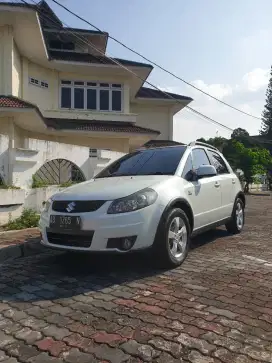 Suzuki SX4 X-over