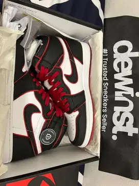 Air Jordan 1 Rettro High OG Bloodline