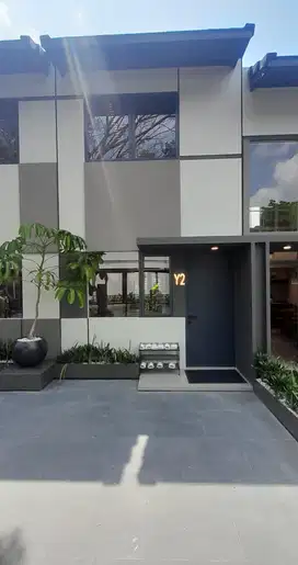 Rumah baru 2 lantai 2 kamar di lippo cikarang