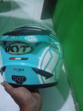 Jual helm KYT ORI