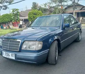 Mercedes-Benz E220 1995 Bensin