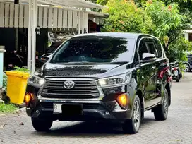LOW KM ! Kijang INNOVA 2.0 V VENTURER AT Th 2022 2023