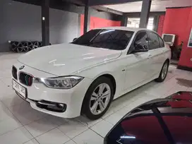 BMW 320i 2013 Bensin
