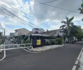 Dijual Rumah Posisi Hook Untuk Hunian Dan Kost di Cempaka Putih Barat