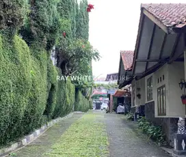 Dijual Hotel Aktif Lokasi Bagus di Depan Floating Market Lembang