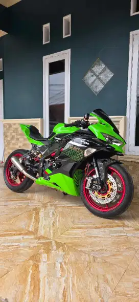 Kawasaki zx25r 2021