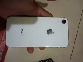 hp iphone xr warna putih