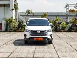 TOYOTA VENTURER 2.4 A/T 2022