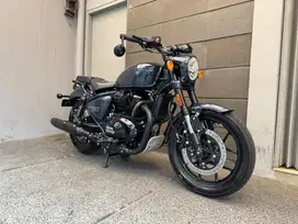 Royal Enfield Shotgun 650