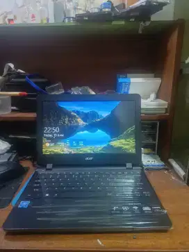 Dijual Cepat Acer a311 Model Slim Cocok banget untuk kampus,kantor dll