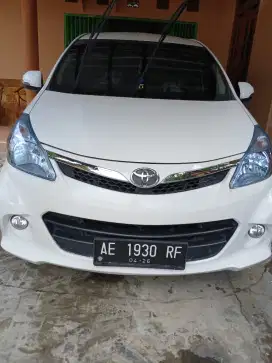 Avanza veloz luxury AT 2015