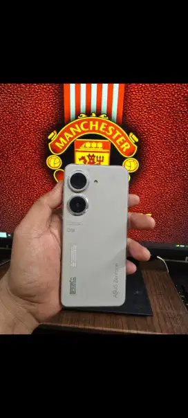 Asus Zenfone 9 5G 8/256 mulus batangan