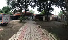 Rumah pribadi di tengah kota madiun jawa timur