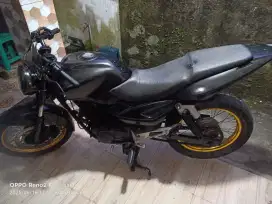 Bajaj Pulsar p180 ug4