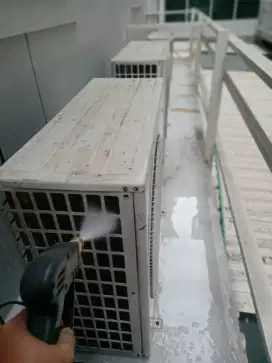 Jasa servis AC kulkas frezer showcase mesin cuci dan bongkar pasang AC