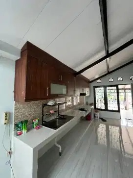 RUMAH CANTIK LUAS 256MP DEKAT BANDARA SOETTA
