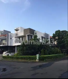 MURAH, RUMAH DI ANCOL DALAM CLUSTER 2 LANTAI HUK, 214m, SEMI FURNISH