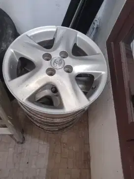 Jual velg yaris bakpao