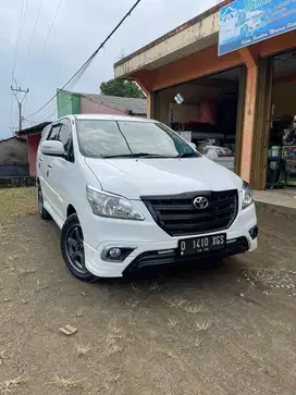 Kijang Innova G Luxury MT