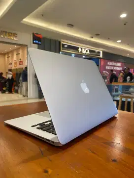 Macbook Air 13 2013 intel Core i5 - RAM 4 GB - SSD 256 GB