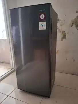 DIJUAL Kulkas 1 Pintu SHARP SJN 192 NHS 184 Liter JUMBO Semi Defrost