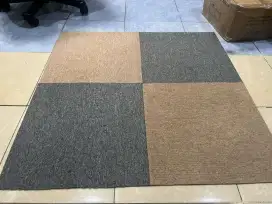 Karpet tile bekas berkwalitas premium
