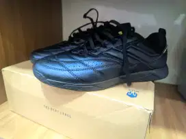 Sepatu Futsal Mills Voltasala Size 40 BNOB