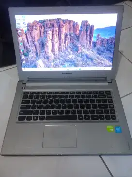 Laptop lenovo Z410 core i5 gen 4, 8/240gb nvidia 2gb murah