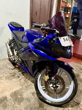 Dijual Yamaha R15 Biru 2016 V2 150cc Plat F