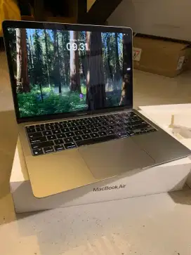Macbook Air M1 8/256 Nego