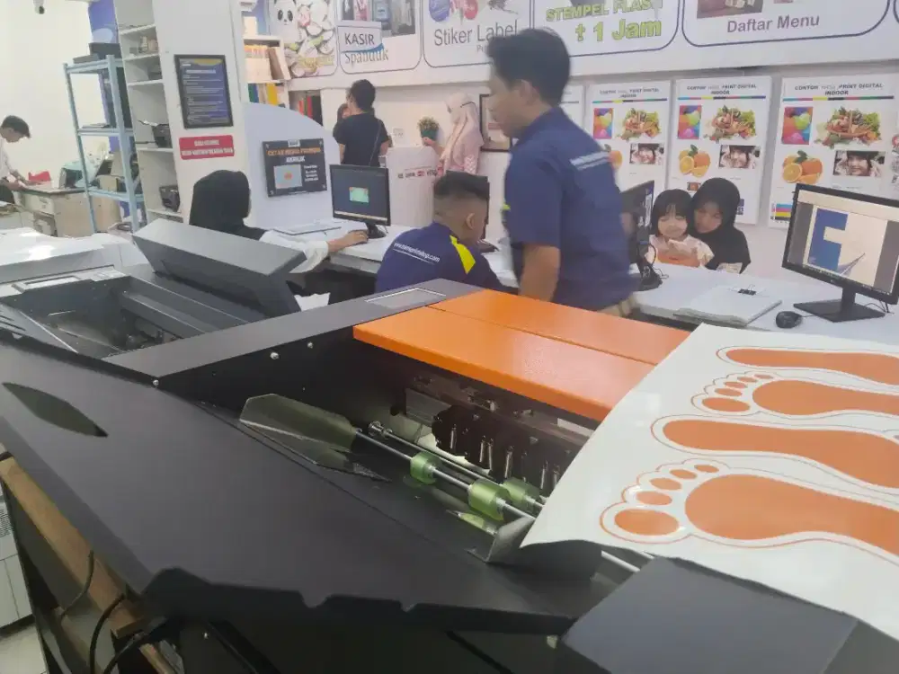 LOWONGAN KERJA OPERATOR PRINT & CUSTOMER SERVICE