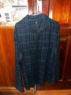 Kemeja uniqlo XL
