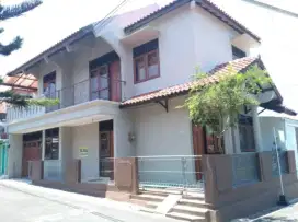 Rumah second hook