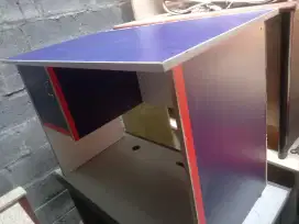 Meja kantor bahan multiplek