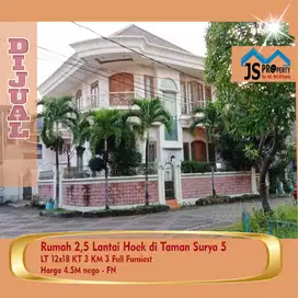 Rumah 2,5 Lantai Hoek di Taman Surya Full Furniest - FN
