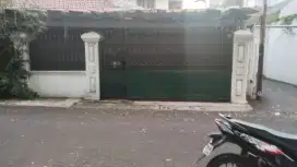 Dijual rumah kos 18kamar lokasi kebon nanas cipinang jak-tim