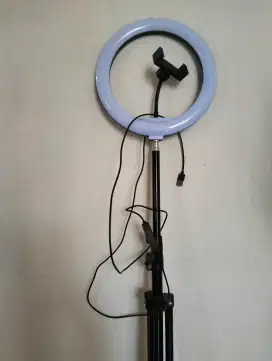 Tripod Lampu (Nego)