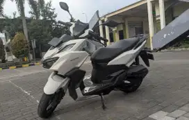 Honda Vario 160 ABS 2022 putih doff