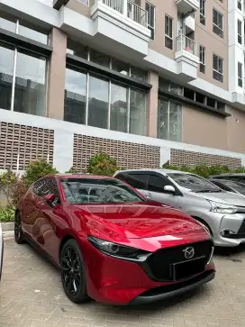 Mazda 3 Hatchback 2024 (KM 8500) - Pribadi