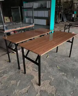 Meja Lipat IBM Pegas Simple dan kokoh