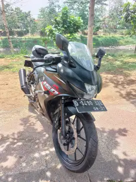 SUZUKI GSX R150 TAHUN 2017