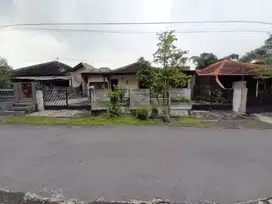 Disewakan Rumah Tinggal Perum Sukoharjo Indah Jalan Kaliurang KM 12,5